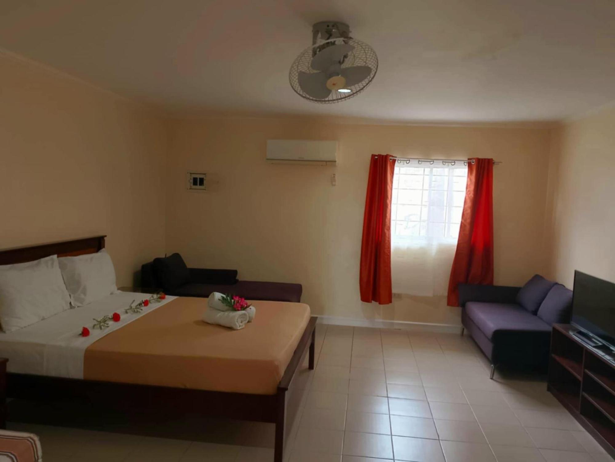 Villa Del Pueblo Inn Panglao Kültér fotó