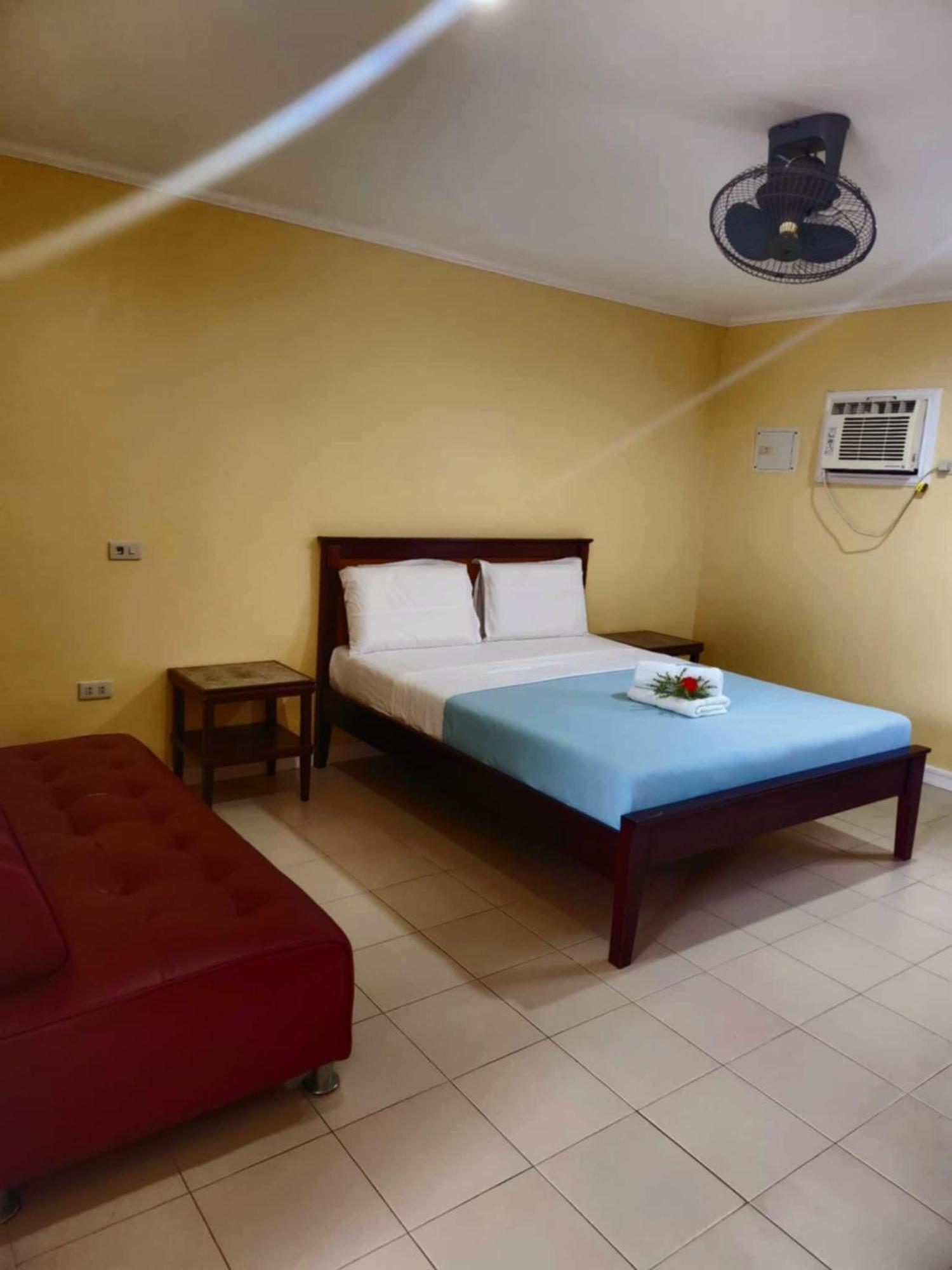 Villa Del Pueblo Inn Panglao Kültér fotó